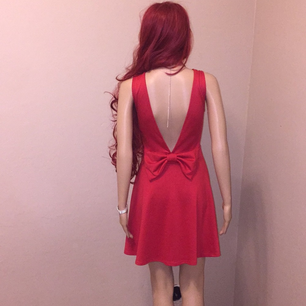 $SOLD$Red SOLEMIO low dropped back bow dress